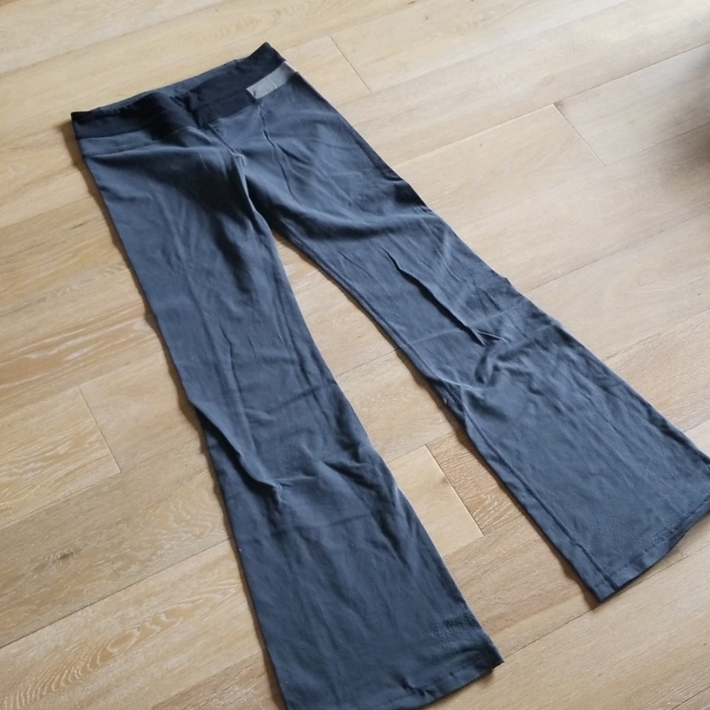 LULULEMON Pants size 8 tall